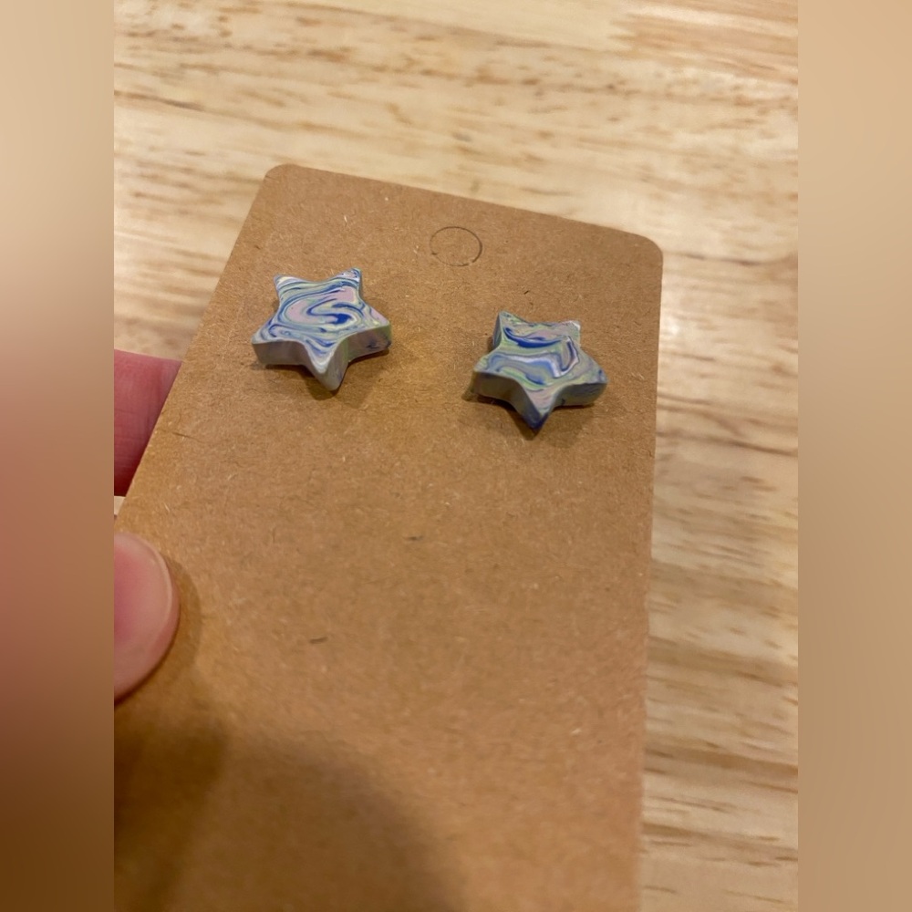 3/$10 Swirly Grey Polymer Clay Studs - Picture 4 of 8